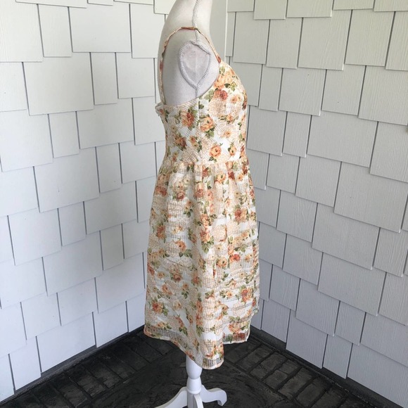 KENSIE Women's Ivory/Yellow Floral Print Sleeveless Fit & Flare Mini Dress - Picture 4 of 6